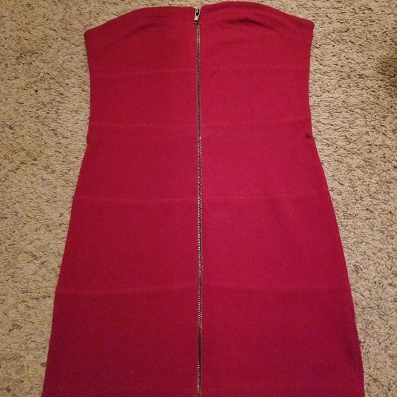 Dress - Picture 1 of 3